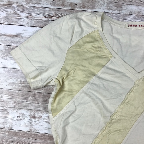 Johnny Was Women’s V-neck T-shirt - Picture 3 of 7